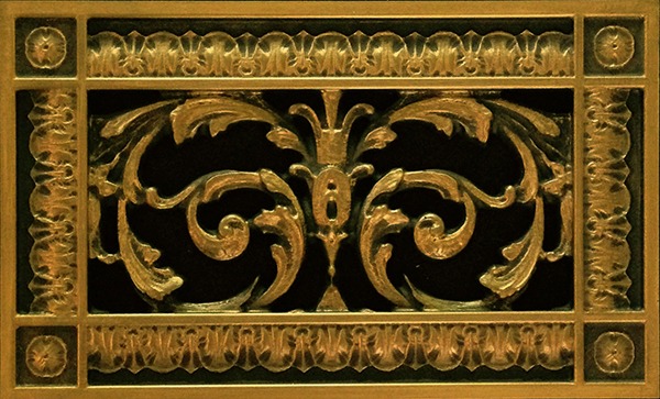 Louis XIV decorative grille in Antique Brass