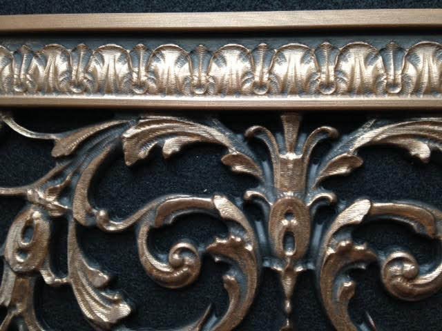 Detail Louis XIV Frame