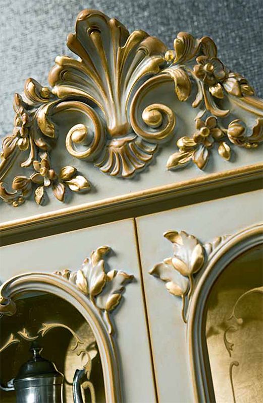 Verde Gold inspiration image for Beaux-Arts Classic Products wall panels.