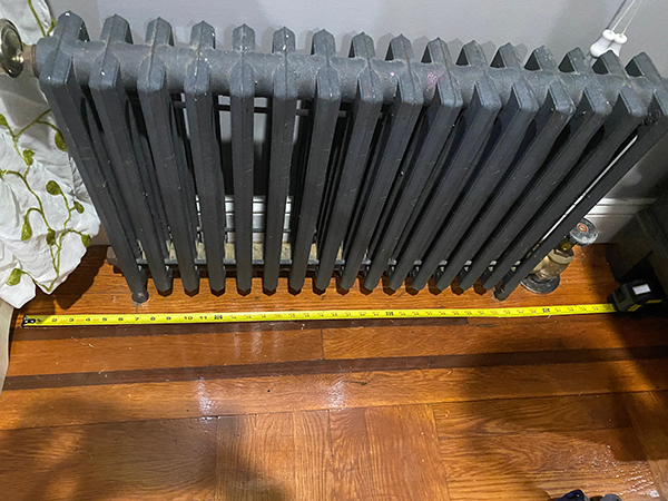 Picture showing the width of the radiator