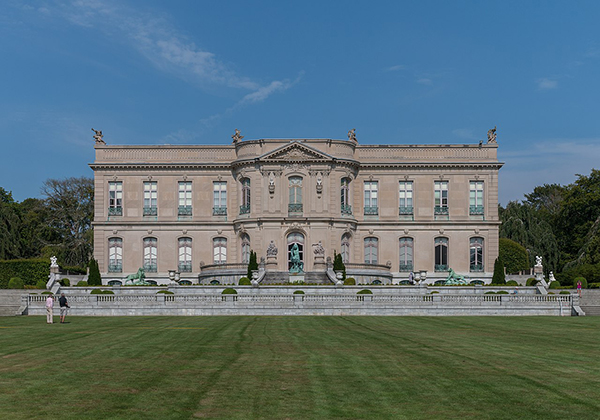 Gilded Age Mansion The Elms in Newport, Rhode Island. Photography Marco Almbauer on Widipedia
