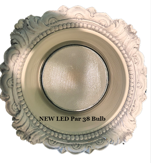 Decorative recessed light trim with a PAR 38 LED Bulb